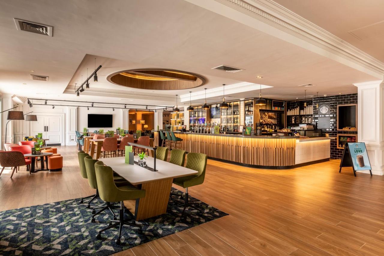 Holiday Inn Guildford By Ihg Zewnętrze zdjęcie