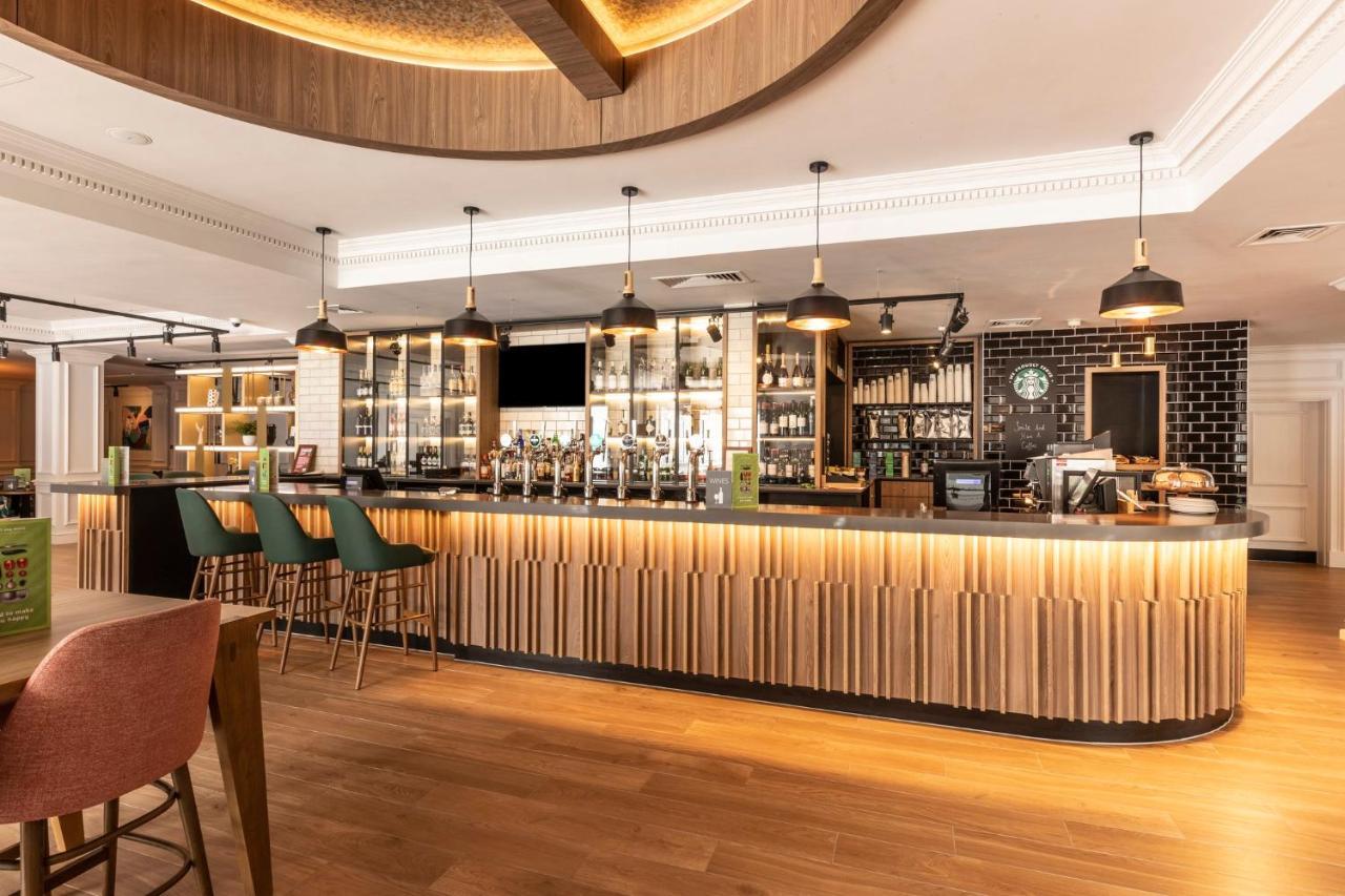 Holiday Inn Guildford By Ihg Zewnętrze zdjęcie
