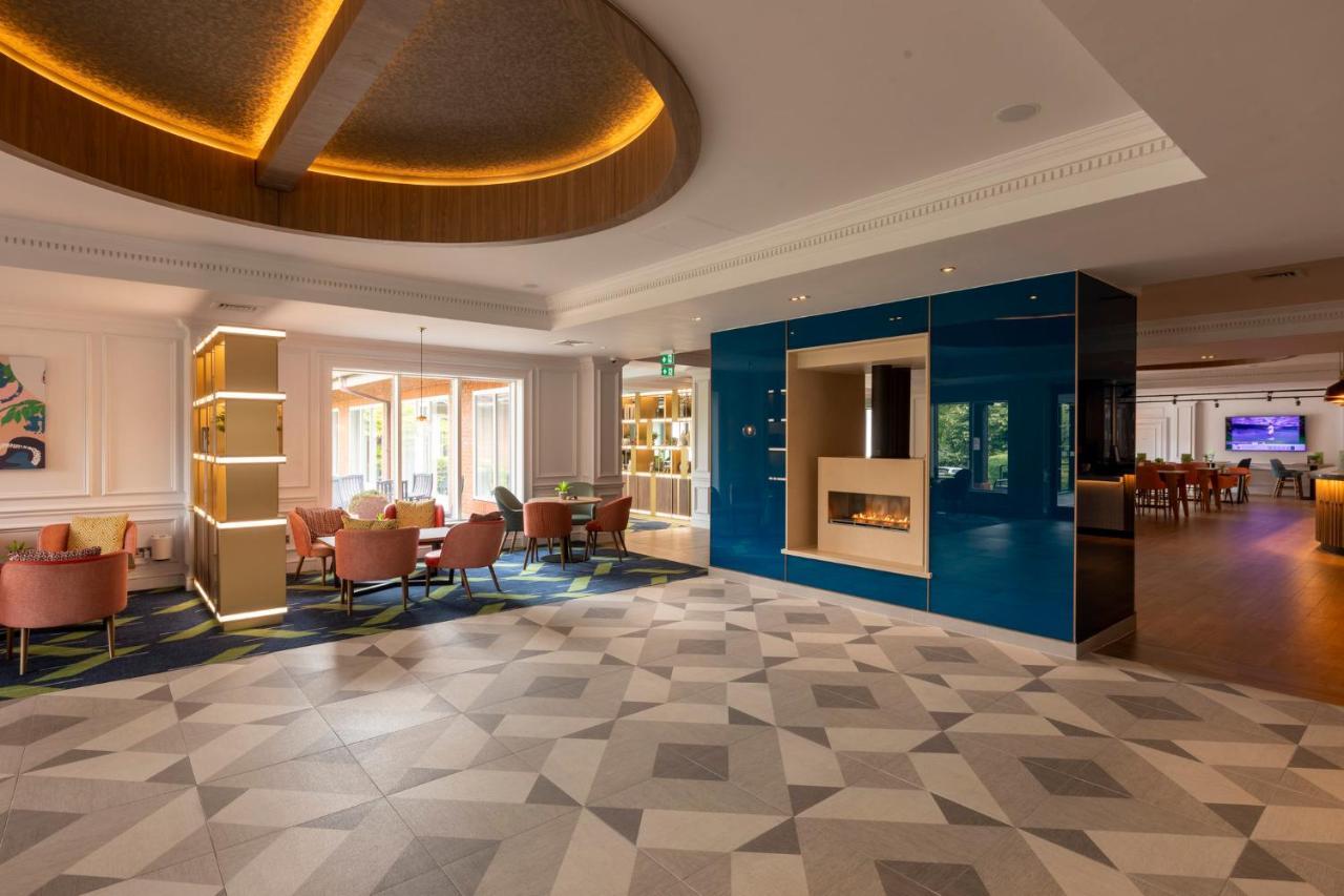 Holiday Inn Guildford By Ihg Zewnętrze zdjęcie