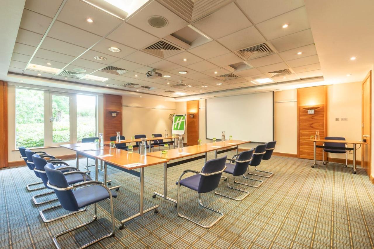 Holiday Inn Guildford By Ihg Zewnętrze zdjęcie