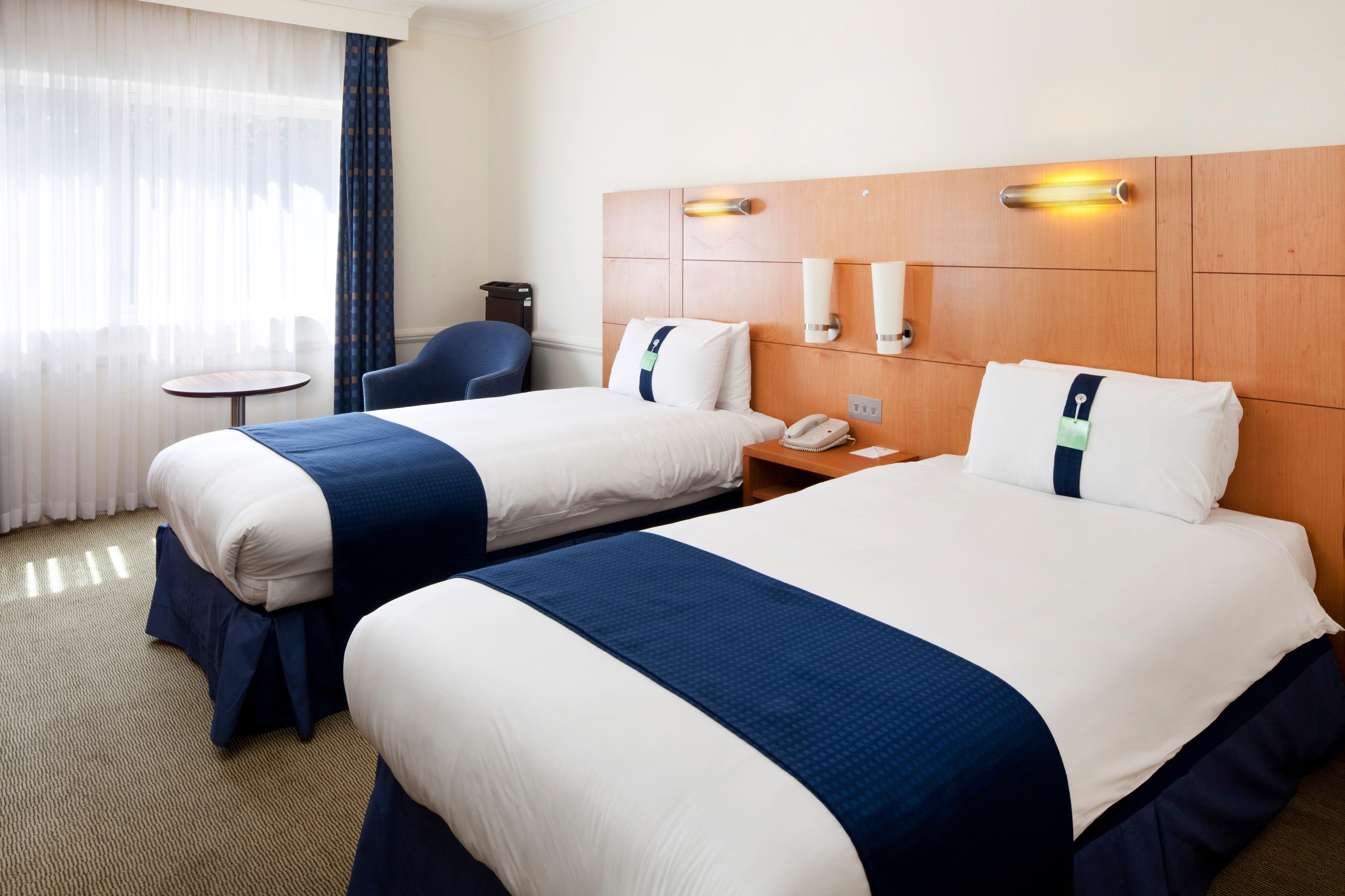 Holiday Inn Guildford By Ihg Zewnętrze zdjęcie