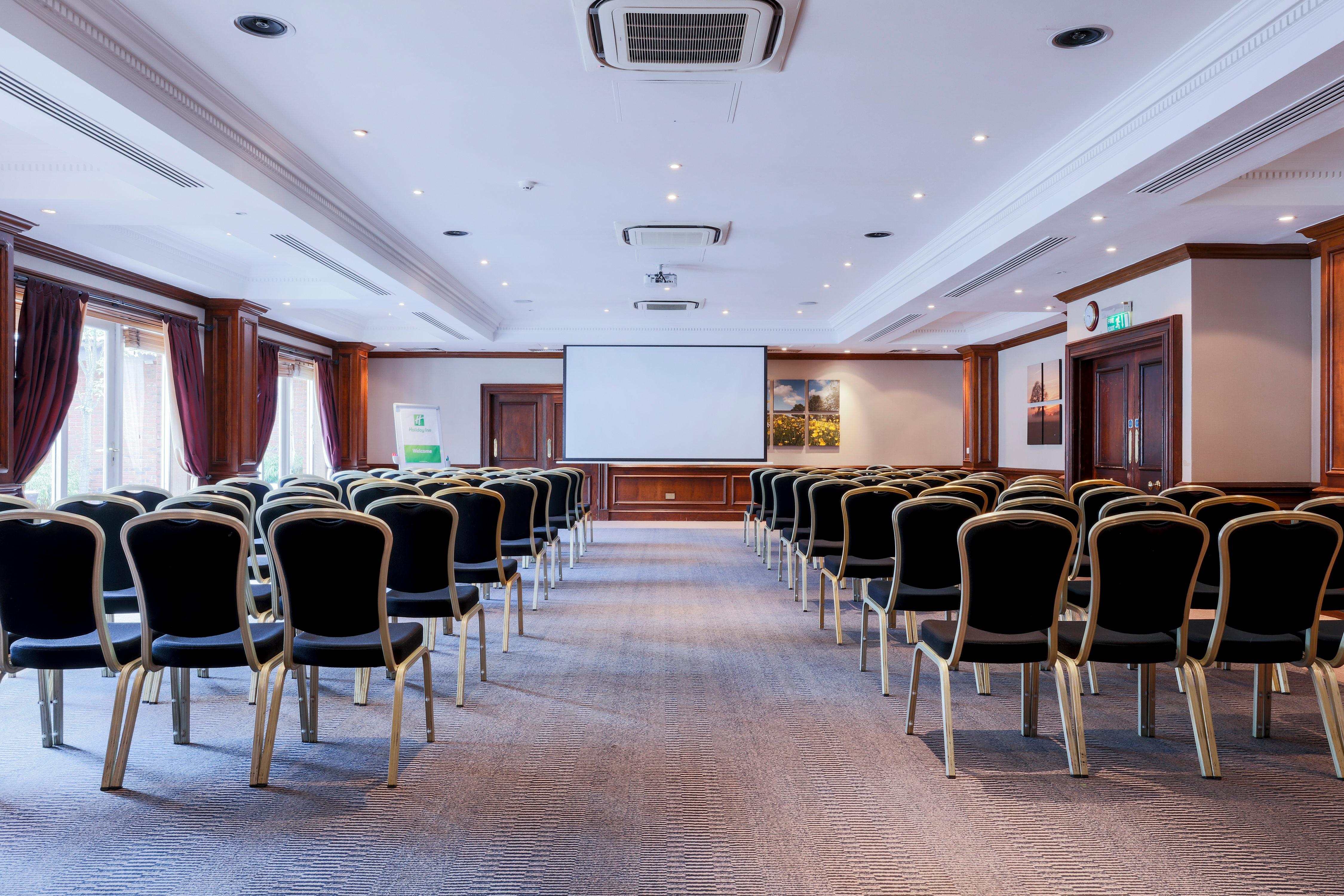 Holiday Inn Guildford By Ihg Zewnętrze zdjęcie