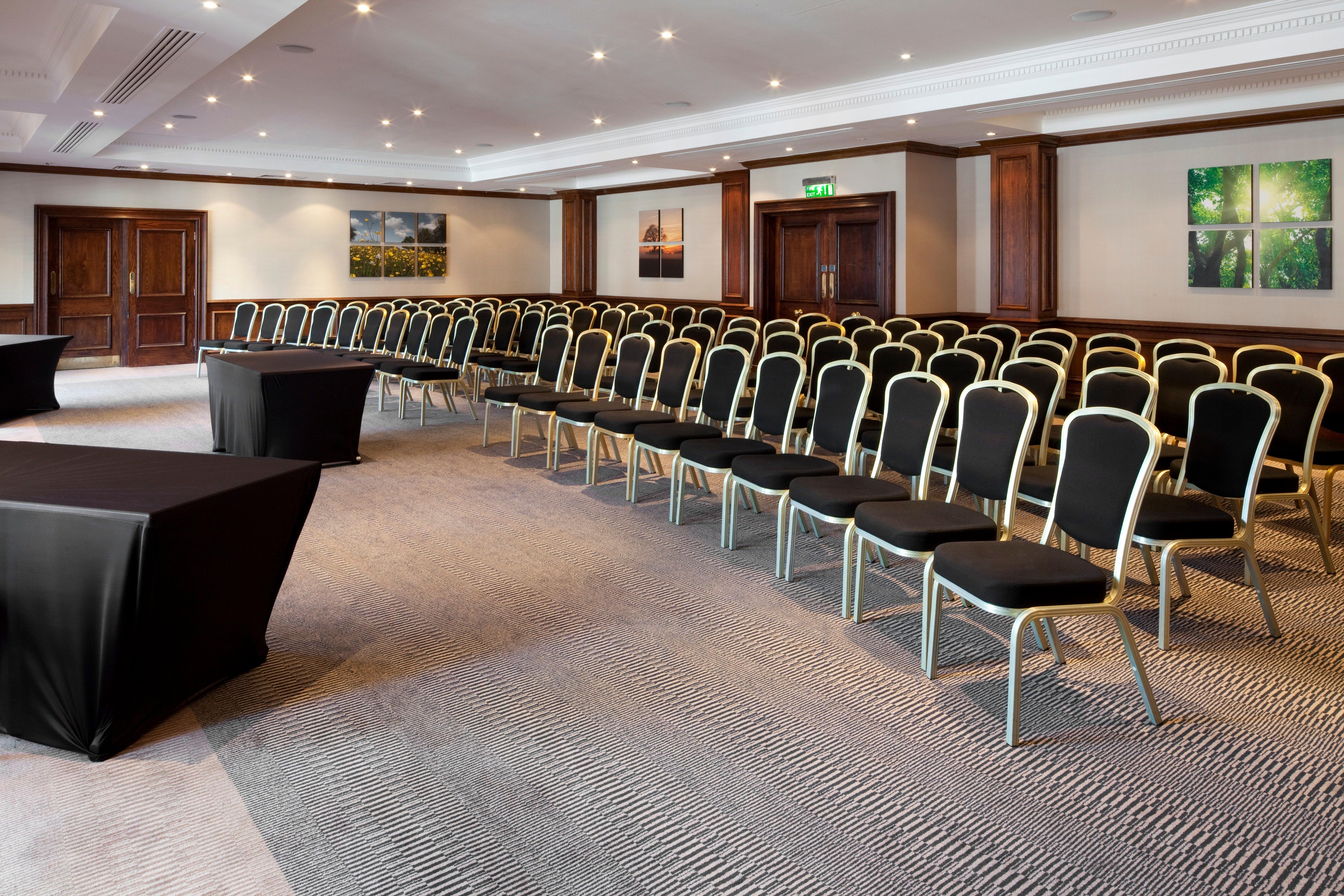 Holiday Inn Guildford By Ihg Zewnętrze zdjęcie