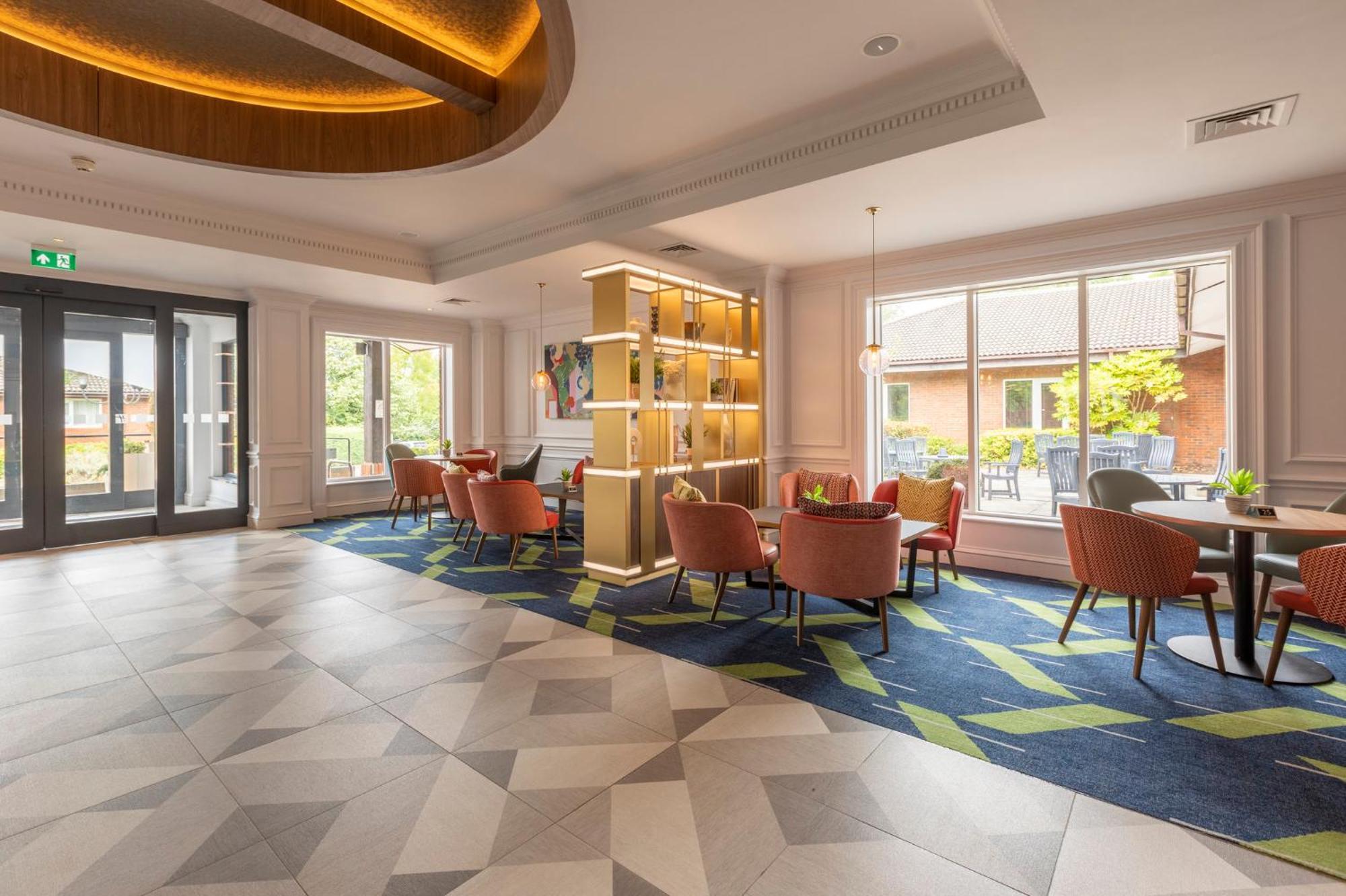 Holiday Inn Guildford By Ihg Zewnętrze zdjęcie
